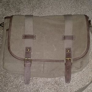 Messenger bag w lap top pocket
